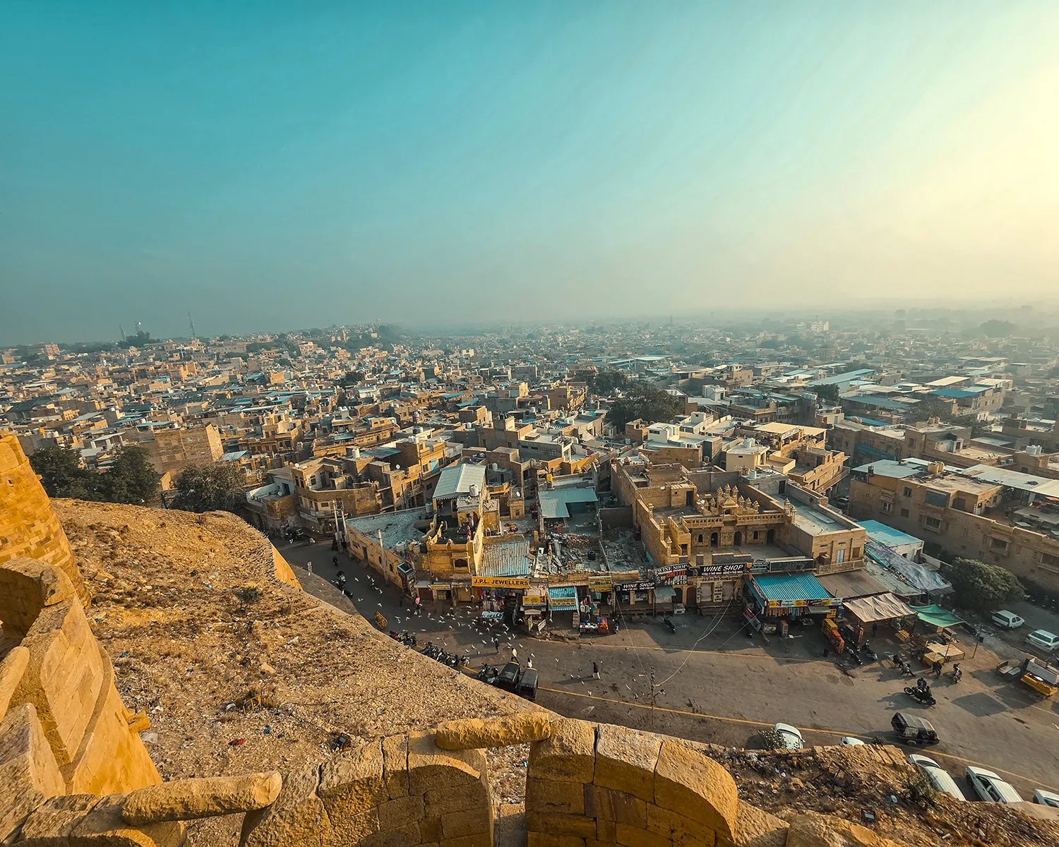 golden-fort-inside-view